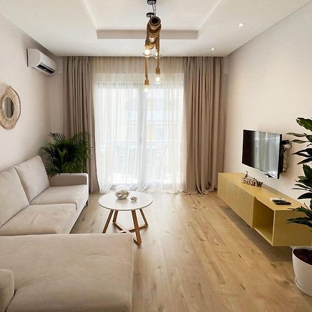 Seabreeze Lungomare Vlorë エクステリア 写真